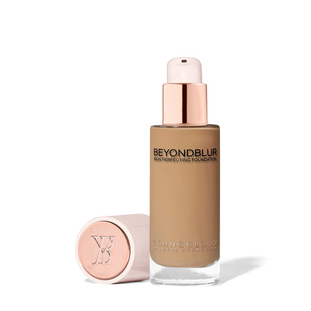 Youngblood BeyondBlur™ Skin Perfecting Foundation TN3, 30 ml.